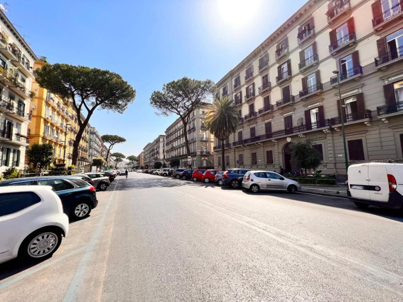 Maison d'hôtes Nalusa Superior Chiaia - Nel Cuore Della Citta Naples